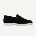 NÈRIN - Veloursleder Yacht Loafer. Für Männer, die kein Logo brauchen um zu wissen was sie tragen.