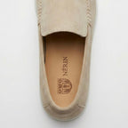 NÈRIN - Veloursleder Yacht Loafer. Für Männer, die kein Logo brauchen um zu wissen was sie tragen.
